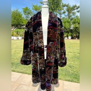 Vintage 1980s Plush Tapestry style
DonnyBrook USA Coat